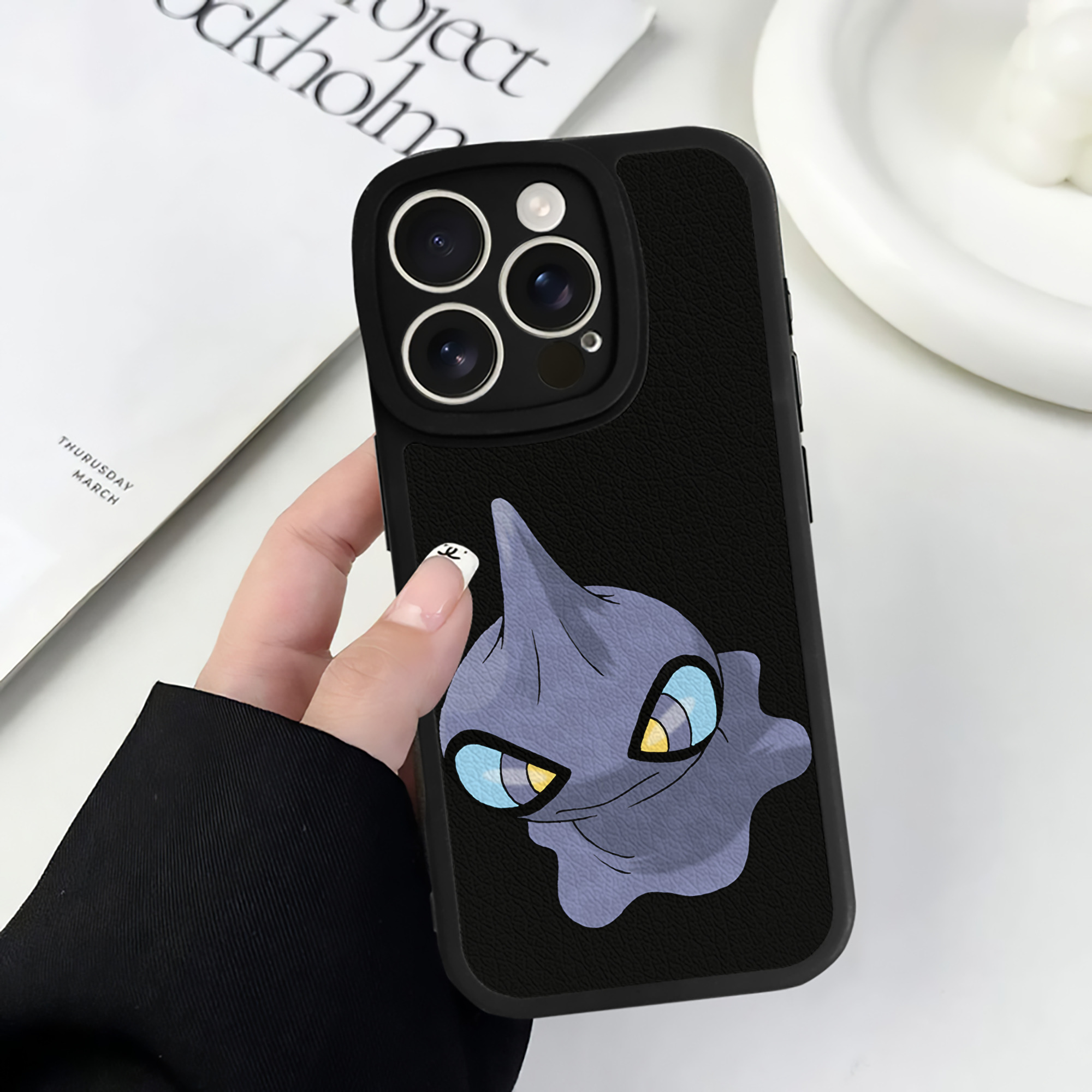 （画像用） ポケットモンスター Pokémon 【iPhone 16シリーズ対応】シリコンスマホケース（レザー調） 材質：シリコン